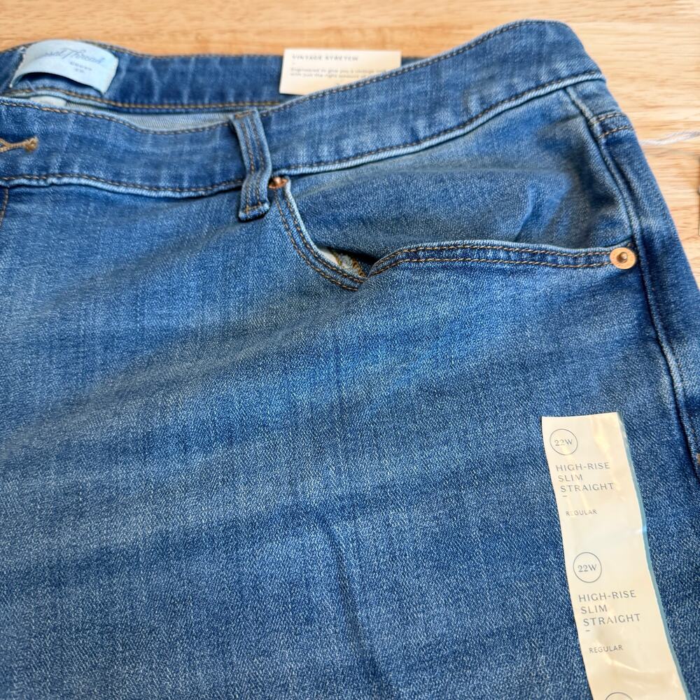 Universal Thread Women's Plus Size Medium Wash St… - image 12